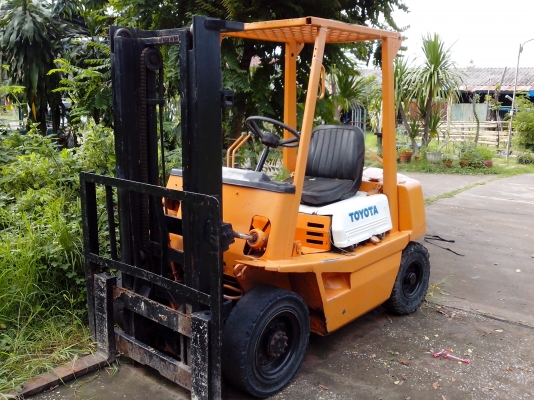 ขายด่วนforklift toyota 2 ตัน ดีเซล ลดเหลือ155000บาทด่วนๆ