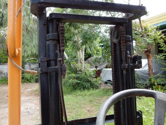 ขายด่วนforklift toyota 2 ตัน ดีเซล ลดเหลือ155000บาทด่วนๆ