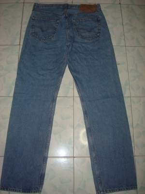 # 8764 # ยีนส์ Levi's 501 ผ้าทราย ของแท้ มือสอง เอว 34 ยาว 29นิ้วครึ่ง ตะเข็บสวย # 8764 # ยีนส์ Levi's 501 ผ้าทราย ของแท้ มือสอง เอว 34 ยาว 29นิ้วครึ่ง ตะเข็บสวย