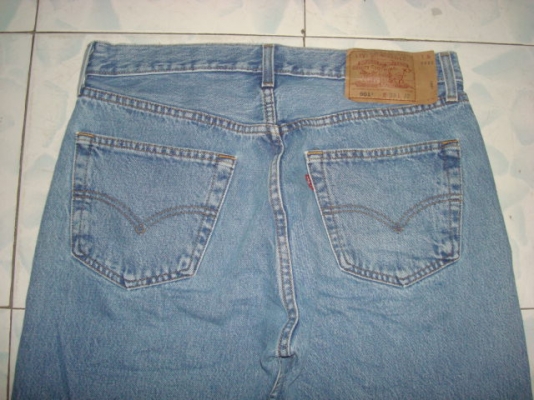 # 8764 # ยีนส์ Levi's 501 ผ้าทราย ของแท้ มือสอง เอว 34 ยาว 29นิ้วครึ่ง ตะเข็บสวย # 8764 # ยีนส์ Levi's 501 ผ้าทราย ของแท้ มือสอง เอว 34 ยาว 29นิ้วครึ่ง ตะเข็บสวย