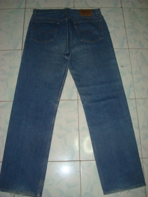 # 8749 # ยีนส์ Levi's 501 ผ้าทราย ของแท้ มือสอง เอว 34 ยาว 29 แป็กเงิน รุ่นเก่า ตะเข็บสวย # 8749 # ยีนส์ Levi's 501 ผ้าทราย ของแท้ มือสอง เอว 34 ยาว 29 แป็กเงิน รุ่นเก่า ตะเข็บสวย