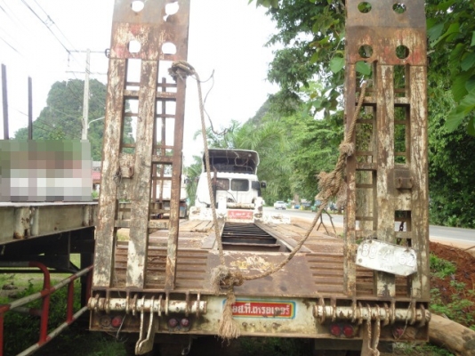 HINO FM3M 22 ล้อ พร้อมหางโรเบท HINO FM3M 22 ล้อ พร้อมหางโรเบท