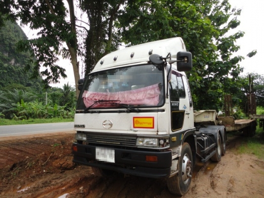 HINO FM3M 22 ล้อ พร้อมหางโรเบท HINO FM3M 22 ล้อ พร้อมหางโรเบท