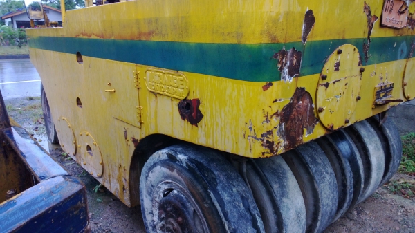 รถบดล้อยาง9ล้อ มี2คัน มีเล่มกับไม่มีเล่ม ขายแยกหรือเหมา..... รถบดล้อยาง9ล้อ มี2คัน มีเล่มกับไม่มีเล่ม ขายแยกหรือเหมา.....