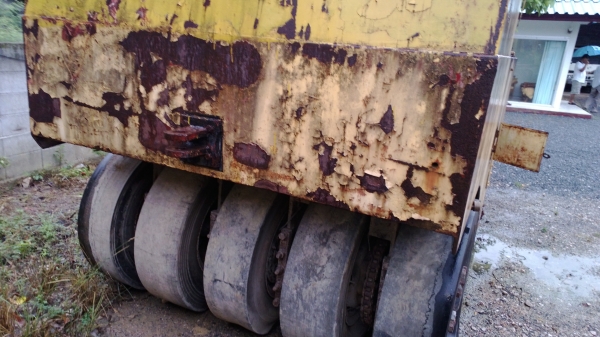 รถบดล้อยาง9ล้อ มี2คัน มีเล่มกับไม่มีเล่ม ขายแยกหรือเหมา..... รถบดล้อยาง9ล้อ มี2คัน มีเล่มกับไม่มีเล่ม ขายแยกหรือเหมา.....