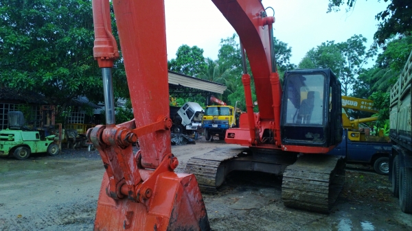 รถขุดEX200-1สวยๆ ช่วงล่างสวย เฟมสวยมาก เครื่อง ปั้มแห้งเดิมๆ รถขุดEX200-1สวยๆ ช่วงล่างสวย เฟมสวยมาก เครื่อง ปั้มแห้งเดิมๆ