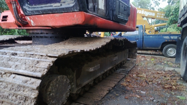 รถขุดEX200-1สวยๆ ช่วงล่างสวย เฟมสวยมาก เครื่อง ปั้มแห้งเดิมๆ รถขุดEX200-1สวยๆ ช่วงล่างสวย เฟมสวยมาก เครื่อง ปั้มแห้งเดิมๆ