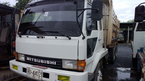 10ล้อดั้มฟูโซ่FN527M 191แรง ดั้มKCโคราช คัสซีสวยมาก