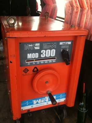 ขายตู้เชื่อมพลัง 300 สภาพสวยครับ