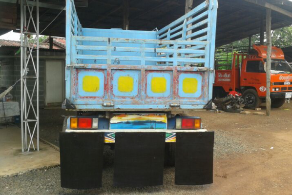 ขายอีแต๋น 6 ล้อดั้ม 5 ตัน เครื่อง นิสสัน2700 สามารถเปลี่ยนใส่ คูโบต้า 14 แรงได้ เกียร์ ร็อคอีสุ 6 เกียร์##ราคาคุยกันได้##