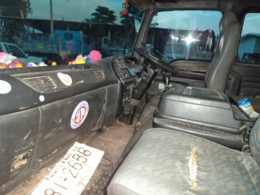 ขายรถ6ล้ออีซูซุเดก้า195แรงม้า ราคาตัดพ่อค้าไป๊เลยคับ พร้อมโอนคับ