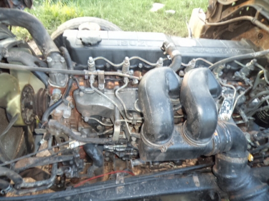 ขายรถ6ล้ออีซูซุเดก้า210แรงม้า ราคาตัดพ่อค้าไป๊เลยคับ พร้อมโอนคับ