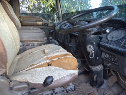 ขายรถ6ล้ออีซูซุเดก้า210แรงม้า ราคาตัดพ่อค้าไป๊เลยคับ พร้อมโอนคับ