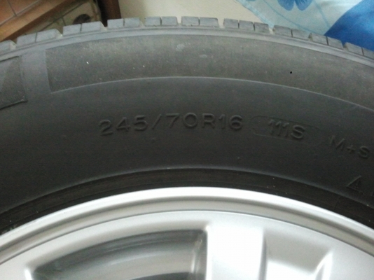 ล้อแม็กขอบ16พร้อมยางปี2010 Michelin 245 70 16