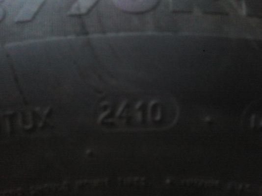 ล้อแม็กขอบ16พร้อมยางปี2010 Michelin 245 70 16