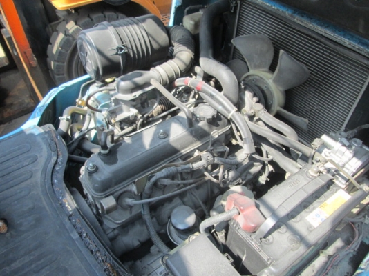 ขายฟอร์คลิฟต์ TOYOTA 7FG25 เสาสูง 3 เมตร เกียร์ MT SIDE SHIP ใช้งานได้ 2 ระบบ   (รับประกันเครื่องยนต์ 3 เดือน จัดส่งฟรีทั่วประเทศ)   สภาพเดิมแท้จากญี่ปุ่น   สีเดิมและตัวถังสภาพเดิมจากญี่ปุ่น