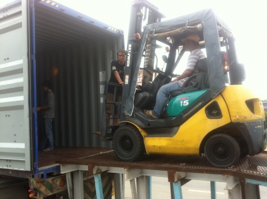 ขายฟอร์คลิฟต์KOMUTSU FG15C-20  เสาสูง 4 เมตร มีฮิ้งฟอร์ค เกียร์ MT  5400 ช.ม  ขอบคุณมากครับ หจก.เกษมรับเบอร์ ขอนแก่น  (รับประกันเครื่องยนต์ 6 เดือน จัดส่งฟรีทั่วประเทศ)