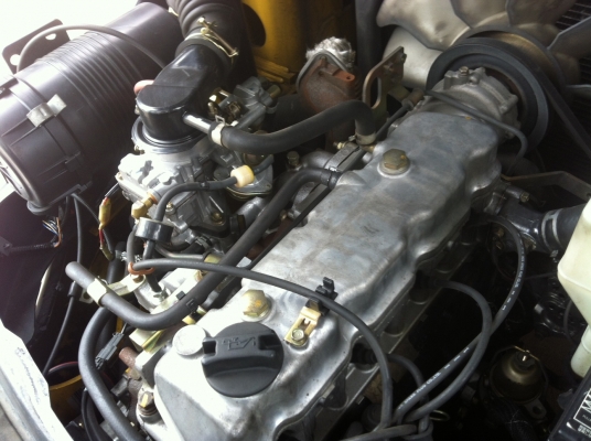 ขายฟอร์คลิฟต์KOMUTSU FG15C-20  เสาสูง 4 เมตร มีฮิ้งฟอร์ค เกียร์ MT  5400 ช.ม  ขอบคุณมากครับ หจก.เกษมรับเบอร์ ขอนแก่น  (รับประกันเครื่องยนต์ 6 เดือน จัดส่งฟรีทั่วประเทศ)