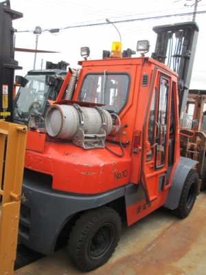 ขายฟอร์คลิฟต์ TOYOTA 6FG45,  SIDE SHIP, เสา  5 เมตร เกียร์ AT แรงและประหยัด GASOLINE / LPG พร้อมแอร์คอนดิชั่น และจอทีวี, DVD FULL OPTION  (รับประกันเครื่องยนต์ 6 เดือน จัดส่งฟรีทั่วประเทศ)  น้ำหนักรถ 7300 KG สภาพเดิมแท้จากญี่ปุ่น