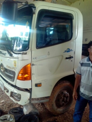 HINO MEGA FC4J 150 แรงม้าดั้มสามมิตร เครื่องJO5C ห้างแท้ปี 49 เบรคทิฟฟี่ เพาเวอร แอรเย็น