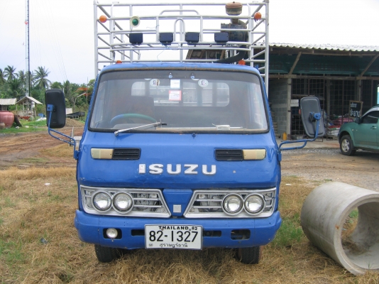 ขาย6 ล้อ อีซุ KS  พร้อมใช้ ถูก ๆ