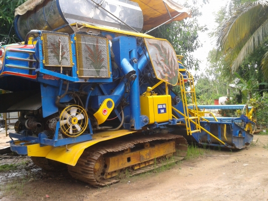 ขายรถเกี่ยวข้าวเกษตรพัฒนาสวยๆครับ