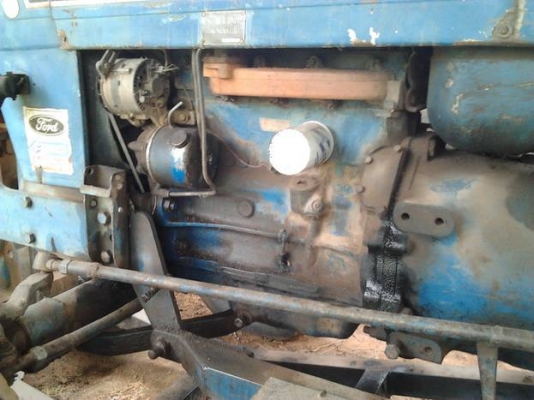 ขาย รถไถ1เพลา FORD 77 T1 สภาพดี ราคาไม่แพง เครื่องดีติดง่าย เกียร์ดีเดินหน้าถอยหลังปกติ ปั้มดี หางดีแขนดี ไม่มีปะระบบไฮฯใช้ได้ปกติ พร้อมอุปกรณ์ 4ชิ้น ใบดัน ผาน3,7 หางโรยขี้ไก่ อุปกรณ์สภาพดี เอกสารเล่มทะเบียน พร้อมใช้ พร้อมลุยงาน (มีคลิปประกอบ)ราคาต่อรองได