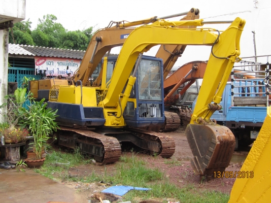 KOMATSU PC60-5