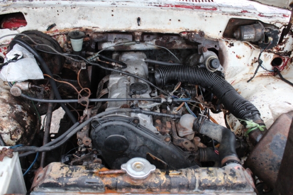 4x4ใช้ใด้ปกติ เครื่องดี เกืยร์รรมดา สีต้องอาบน้ำ วิ้นหน้าใช้โยกเกืยร์ กะบสแตนเลส มีเล่ม ทะเบืยนขาด48