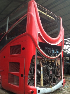 ต้องการขายรถทัวร์ 8ล้อ 2ชั้น อีซูซุปีกนก เครื่องมิตซู6D40 ดีเซล