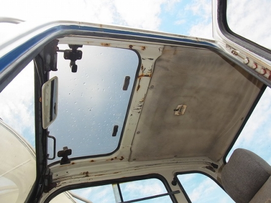 SK200-1 รถเก่านอกสภาพสวย พร้อมใช้ 5044 ช.ม SK200-1 รถเก่านอกสภาพสวย พร้อมใช้ 5044 ช.ม