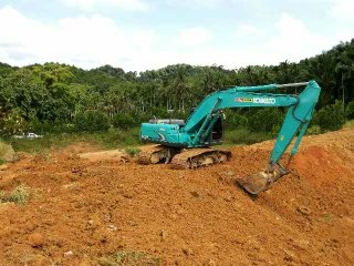 Kobelco SK200 Mark 8 YN12 Supper X 5000 ชม. Kobelco SK200 Mark 8 YN12 Supper X 5000 ชม.
