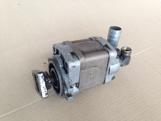 ขายปั้มไฮโดรลิคครับ ใส่รถบรรทุกติดเครน