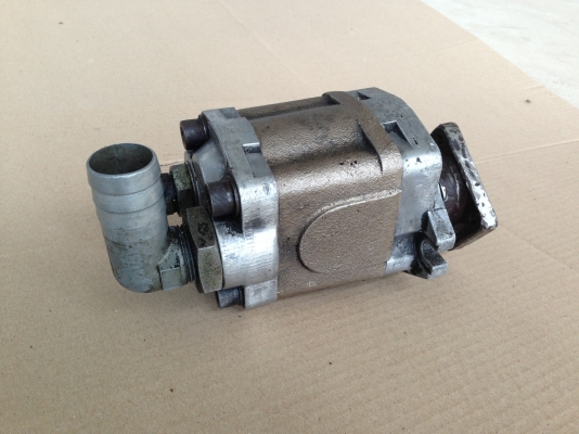 ขายปั้มไฮโดรลิคครับ ใส่รถบรรทุกติดเครน