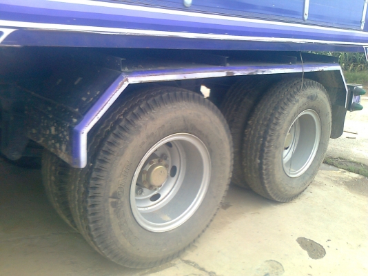 ลูกพ่วง 3 เพลาแท้ กระบะอลูมิเนียม ยาว 7 เมตร ปี 55