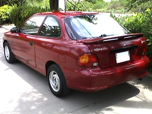 ขายHYUNDAI ACCENT1.5 สวยพร้อมใช้ เอกสารทะเบียนครบ ราคา77000บ.