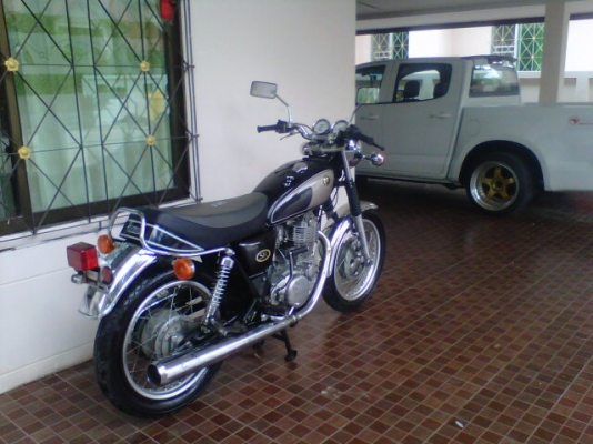 ***ขาย sr400 เดิมทุกเม็ด ประกอบใหม่ สภาพสวยครับ 59000 ohm คอนหวัน*** กุญแจดอกเดียวทั้งคันครับ เครื่องดีมากครับ ระบบไฟใช้ได้ทุกอย่างครับ เครื่องมือครบครับ อินวอยออกชื่อครับ ลองดูครับ สนใจ 0858730704 ohm คอนหวัน