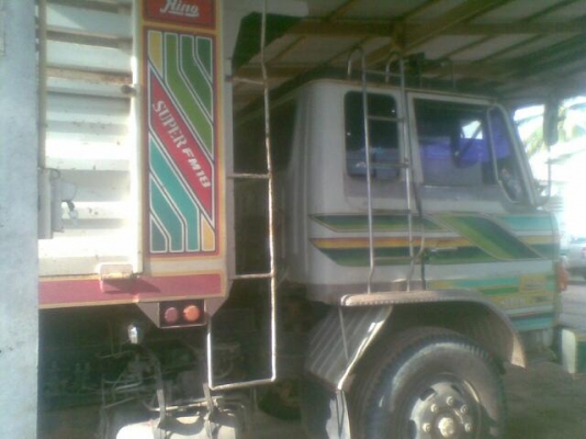 ขาย 10ล้อสองเพลา HINO F18 ZM 10 น็อต 2 เพลา เกียร์เดิม เบรคทิฟฟี่ หัวเดิมสวย ไม่เคยทำสี