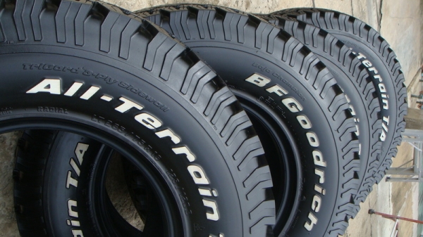 ขายยาง BF Goodrich Allterrain 265 75 r16 ใหม่กิ๊ก