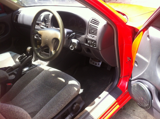 ขาย GALANT ULTIMA 2.0 ปี95 เกียร์ออโต้ LPG 77000 สนใจต่อรองได้น่ะคับ รถใช้งานได้ปกติคับ