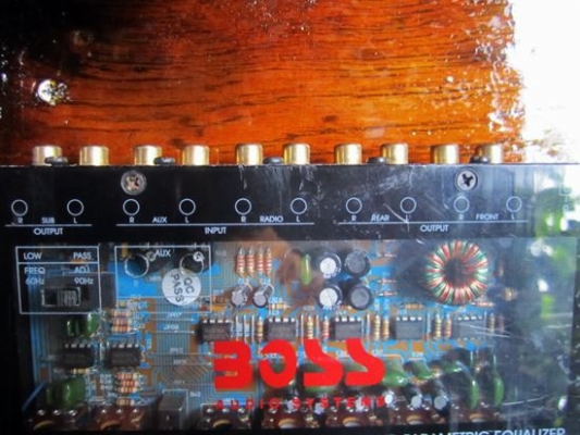 ขายปรีแอมป์  Boss 5 แบนด์