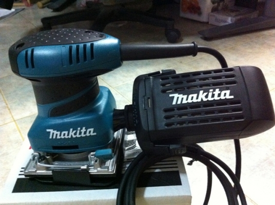 ขาย เครื่องขัดกระดาษทราย Makita B04558 ราคาถูกมาก