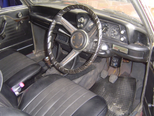 รถโบราณ BMW 2002 ค.ศ. 1971