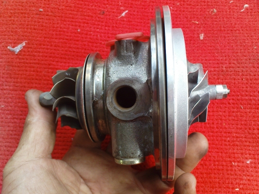 ขายเทอร์โบ อีซูซุ3000วอลเน่อ คอมม้อนเลวตัวแลก ^^