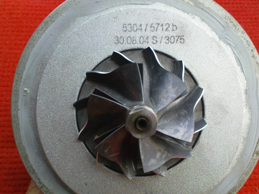 ขายเทอร์โบ อีซูซุ3000วอลเน่อ คอมม้อนเลวตัวแลก ^^