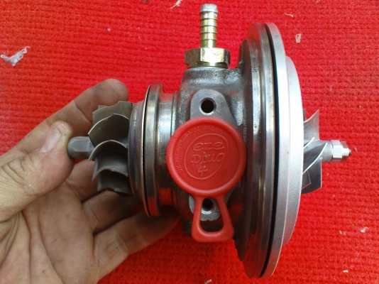 ขายเทอร์โบ อีซูซุ3000วอลเน่อ คอมม้อนเลวตัวแลก ^^