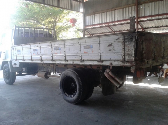 รถกระบะยาว 6 ล้อ ร้อกกี้ เครื่อง165 ยาง 8.25 ขอบ20 กะบะยาว5.2เมตร ติดต่อ.0861237456 คุณไก่