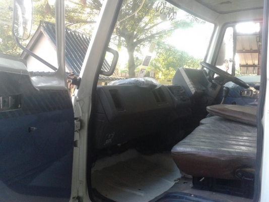 รถกระบะยาว 6 ล้อ ร้อกกี้ เครื่อง165 ยาง 8.25 ขอบ20 กะบะยาว5.2เมตร ติดต่อ.0861237456 คุณไก่