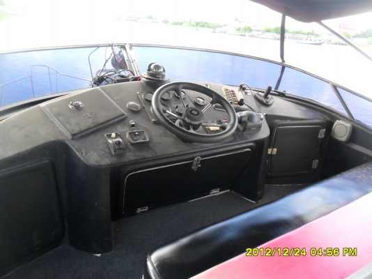 ขายเรือสปีดโบ๊ท 30 ฟุต สภาพดี