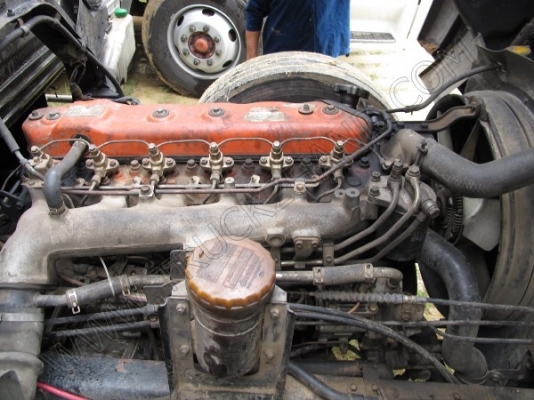 รถบรรทุก 10 ล้อบรรทุกตู้  ยี่ห้อ ISUZU